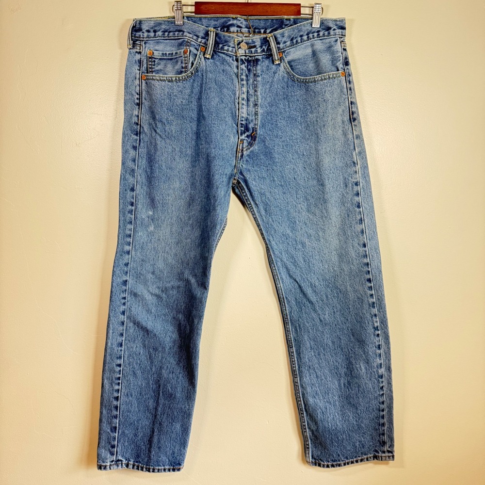 Levi's 505 Regular Fit Light Wash Straight Leg Jeans Size 38x30 Blue
